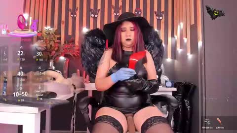 Snapshot of sharoon_gold chatting on September 2025 09:14:01 PM Your mistress Sharon online show from September 2025 09:14:01 PM