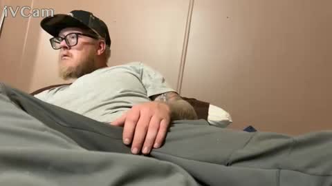 Hard white cock online show from December 2025 06:55:01 AM