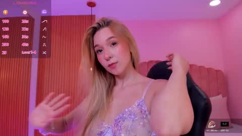 Snapshot of shatall_rouge chatting on January 2026 05:35:02 AM Shantall online show from January 2026 05:35:02 AM