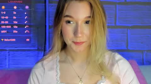 Snapshot of shatall_rouge chatting on February 2026 01:55:01 AM Shantall online show from February 2026 01:55:01 AM