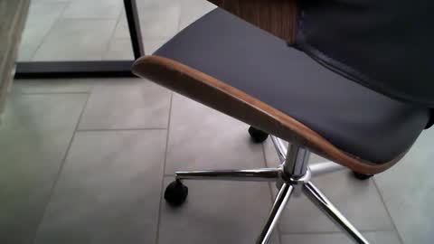 shaved4good online show from December 2024 06:57:01 PM