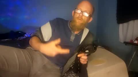 Snapshot of shawn710420 chatting on December 2024 09:39:02 AM shawn710420 online show from December 2024 09:39:02 AM