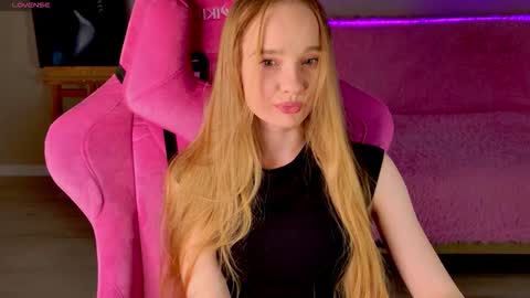 Shawty Mia online show from November 2025 05:57:02 PM