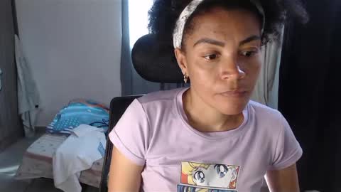 Snapshot of shayna_cute chatting on December 2024 06:35:02 PM Shayna online show from December 2024 06:35:02 PM