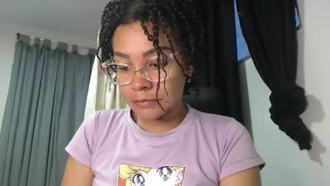 Snapshot of shayna_cute chatting on December 2024 11:04:02 AM Shayna online show from December 2024 11:04:02 AM