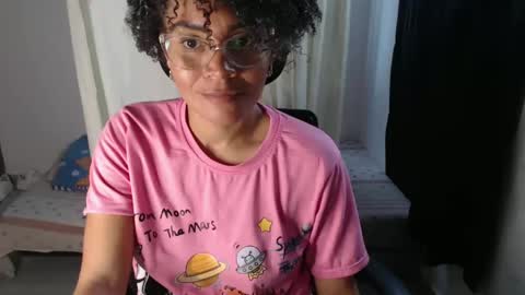 Snapshot of shayna_cute chatting on December 2024 05:18:02 PM Shayna online show from December 2024 05:18:02 PM