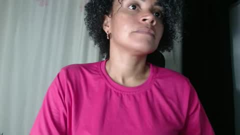 Snapshot of shayna_cute chatting on January 2025 11:40:01 PM Shayna online show from January 2025 11:40:01 PM