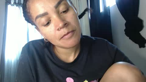 Snapshot of shayna_cute chatting on January 2025 04:16:02 PM Shayna online show from January 2025 04:16:02 PM