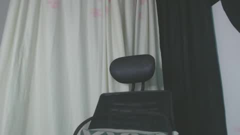 Snapshot of shayna_cute chatting on January 2025 12:36:01 AM Shayna online show from January 2025 12:36:01 AM