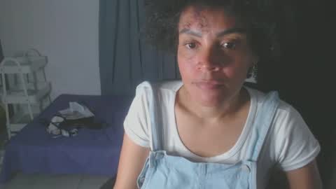 Snapshot of shayna_cute chatting on January 2025 01:05:02 AM Shayna online show from January 2025 01:05:02 AM