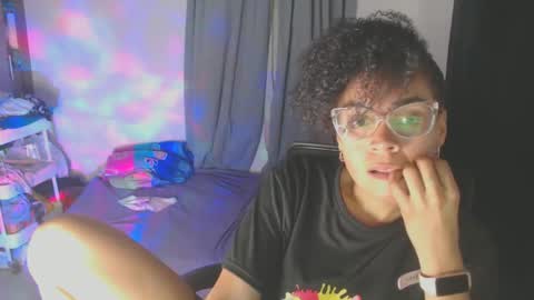 Snapshot of shayna_cute chatting on February 2025 04:14:02 AM Shayna online show from February 2025 04:14:02 AM