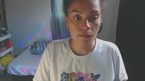 Snapshot of shayna_cute chatting on February 2025 07:07:01 PM Shayna online show from February 2025 07:07:01 PM