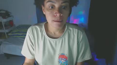 Snapshot of shayna_cute chatting on March 2025 10:00:02 AM Shayna online show from March 2025 10:00:02 AM