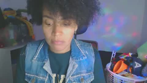 Snapshot of shayna_cute chatting on September 2025 12:05:01 AM Shayna online show from September 2025 12:05:01 AM