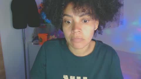 Snapshot of shayna_cute chatting on October 2025 12:57:01 AM Shayna online show from October 2025 12:57:01 AM