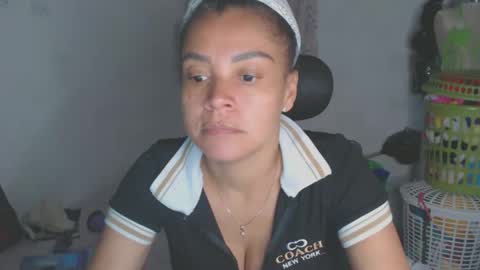 Shayna online show from May 2026 03:48:01 AM