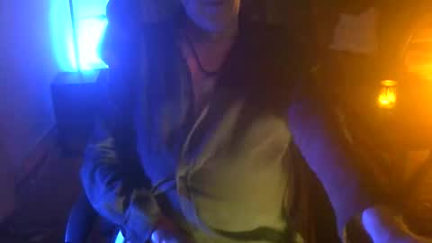 Snapshot of shecarol chatting on October 2025 11:43:01 PM SheCarol online show from October 2025 11:43:01 PM