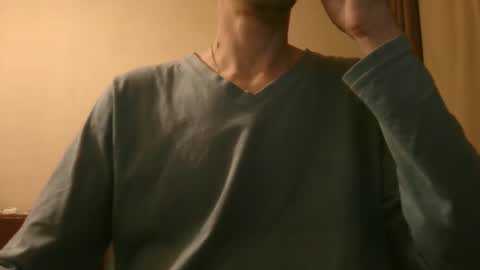 Snapshot of shedevr02 chatting on December 2025 05:07:01 PM Roger online show from December 2025 05:07:01 PM