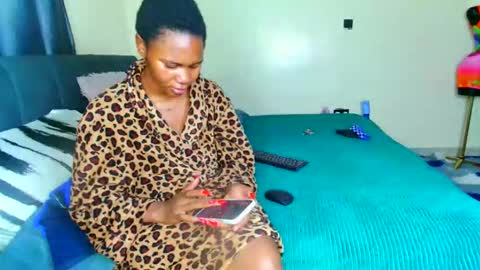 shee13 online show from February 2026 01:32:01 AM