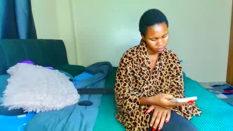 shee13 online show from February 2026 01:36:02 AM