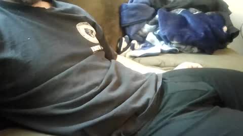 Snapshot of sheepydoggy45 chatting on November 2025 05:37:01 PM sheepydoggy45 online show from November 2025 05:37:01 PM