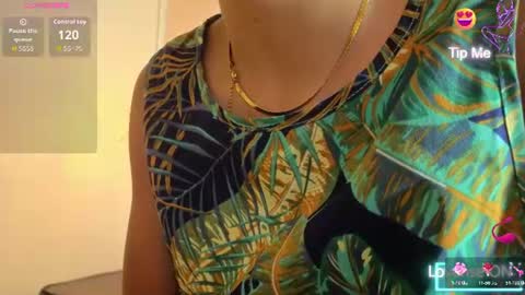 Snapshot of sheilly_brown chatting on July 2026 07:06:02 PM sheilly_brown online show from July 2026 07:06:02 PM