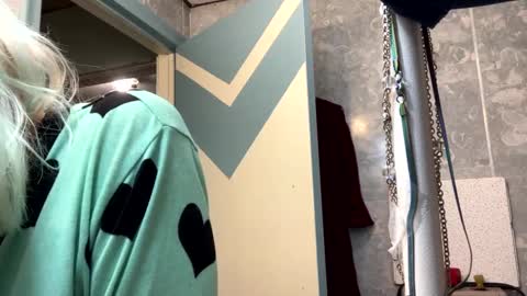 Shelby holes online show from March 2025 02:55:02 AM