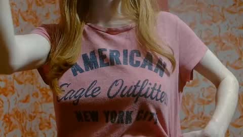 Snapshot of shelikessoymilk chatting on December 2024 06:02:02 AM Erika online show from December 2024 06:02:02 AM