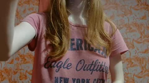 Snapshot of shelikessoymilk chatting on December 2024 11:50:02 PM Erika online show from December 2024 11:50:02 PM