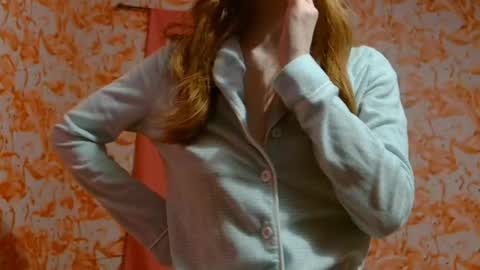 Snapshot of shelikessoymilk chatting on January 2025 03:29:01 AM Erika online show from January 2025 03:29:01 AM