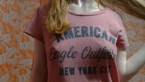 Snapshot of shelikessoymilk chatting on January 2025 03:45:01 AM Erika online show from January 2025 03:45:01 AM