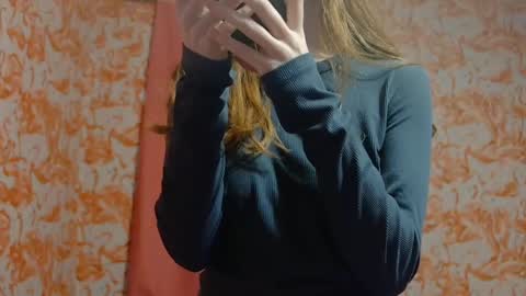 Snapshot of shelikessoymilk chatting on January 2025 04:44:02 AM Erika online show from January 2025 04:44:02 AM