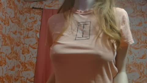 Snapshot of shelikessoymilk chatting on February 2025 05:29:02 AM Erika online show from February 2025 05:29:02 AM