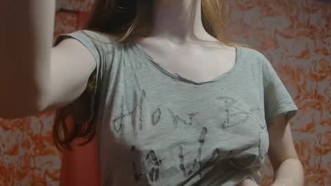 Snapshot of shelikessoymilk chatting on February 2025 03:18:02 AM Erika online show from February 2025 03:18:02 AM