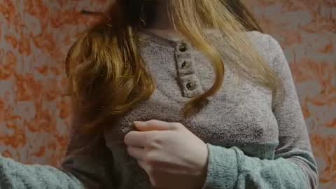 Snapshot of shelikessoymilk chatting on February 2025 03:23:01 AM Erika online show from February 2025 03:23:01 AM