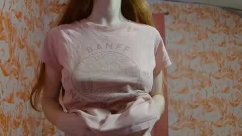 Snapshot of shelikessoymilk chatting on November 2025 09:58:01 PM Erika online show from November 2025 09:58:01 PM