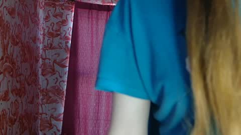 Erika online show from April 2026 07:30:02 PM