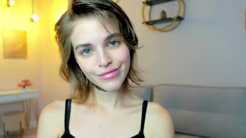 Snapshot of shelleyharn chatting on September 2025 01:38:02 AM Alex online show from September 2025 01:38:02 AM