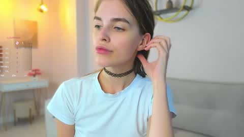 Snapshot of shelleyharn chatting on September 2025 01:27:01 AM Alex online show from September 2025 01:27:01 AM