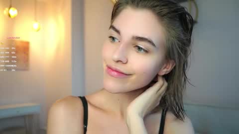 Snapshot of shelleyharn chatting on September 2025 01:07:02 AM Alex online show from September 2025 01:07:02 AM