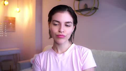 Snapshot of shelleyharn chatting on September 2025 01:33:01 AM Alex online show from September 2025 01:33:01 AM