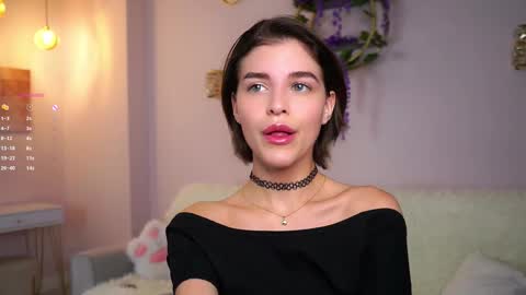 Snapshot of shelleyharn chatting on October 2025 01:03:01 AM Alex online show from October 2025 01:03:01 AM