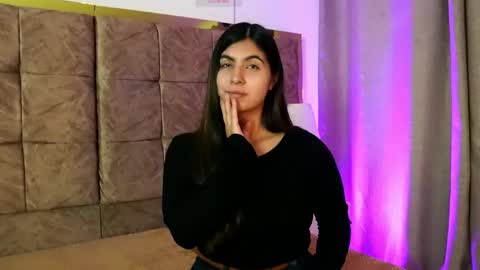 Snapshot of shelleymorell chatting on May 2026 12:34:01 PM Transmission schedule Monday - Friday 715 am to 200 pm time Colombia online show from May 2026 12:34:01 PM