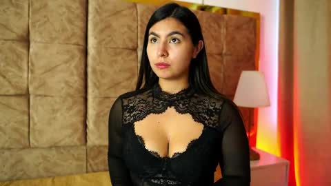 Snapshot of shelleymorell chatting on May 2026 12:44:01 PM Transmission schedule Monday - Friday 715 am to 200 pm time Colombia online show from May 2026 12:44:01 PM