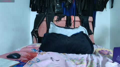  anyela7773 online show from April 2026 02:39:02 PM