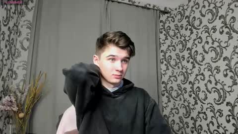 Max online show from September 2025 03:48:02 PM