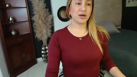 sheryl_jones online show from May 2026 01:19:01 PM