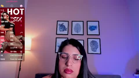 Snapshot of sheyla_hills_ chatting on June 2026 03:53:02 AM Sheyla online show from June 2026 03:53:02 AM
