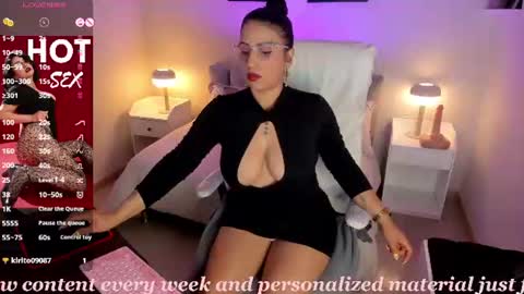 Snapshot of sheyla_hills_ chatting on July 2026 04:26:02 AM Sheyla online show from July 2026 04:26:02 AM