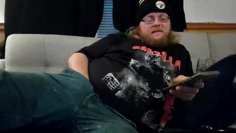 Snapshot of shifty885 chatting on January 2026 10:12:02 PM shifty885 online show from January 2026 10:12:02 PM